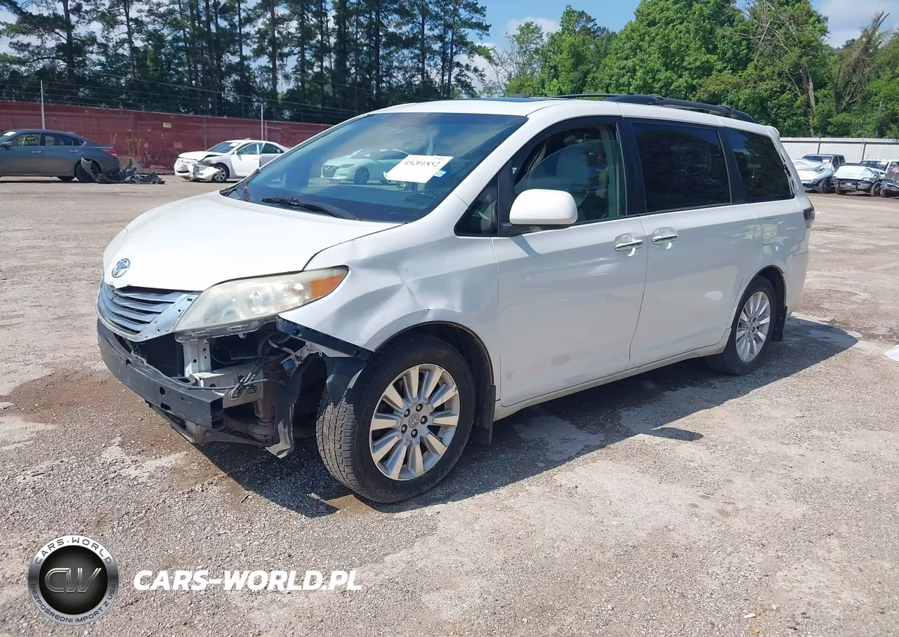 2012 Toyota Sienna Limited 7 Passenger VIN:5TDDK3DC2CS044469 - 2