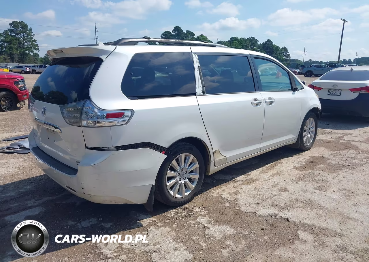 2012 Toyota Sienna Limited 7 Passenger VIN:5TDDK3DC2CS044469 - 4