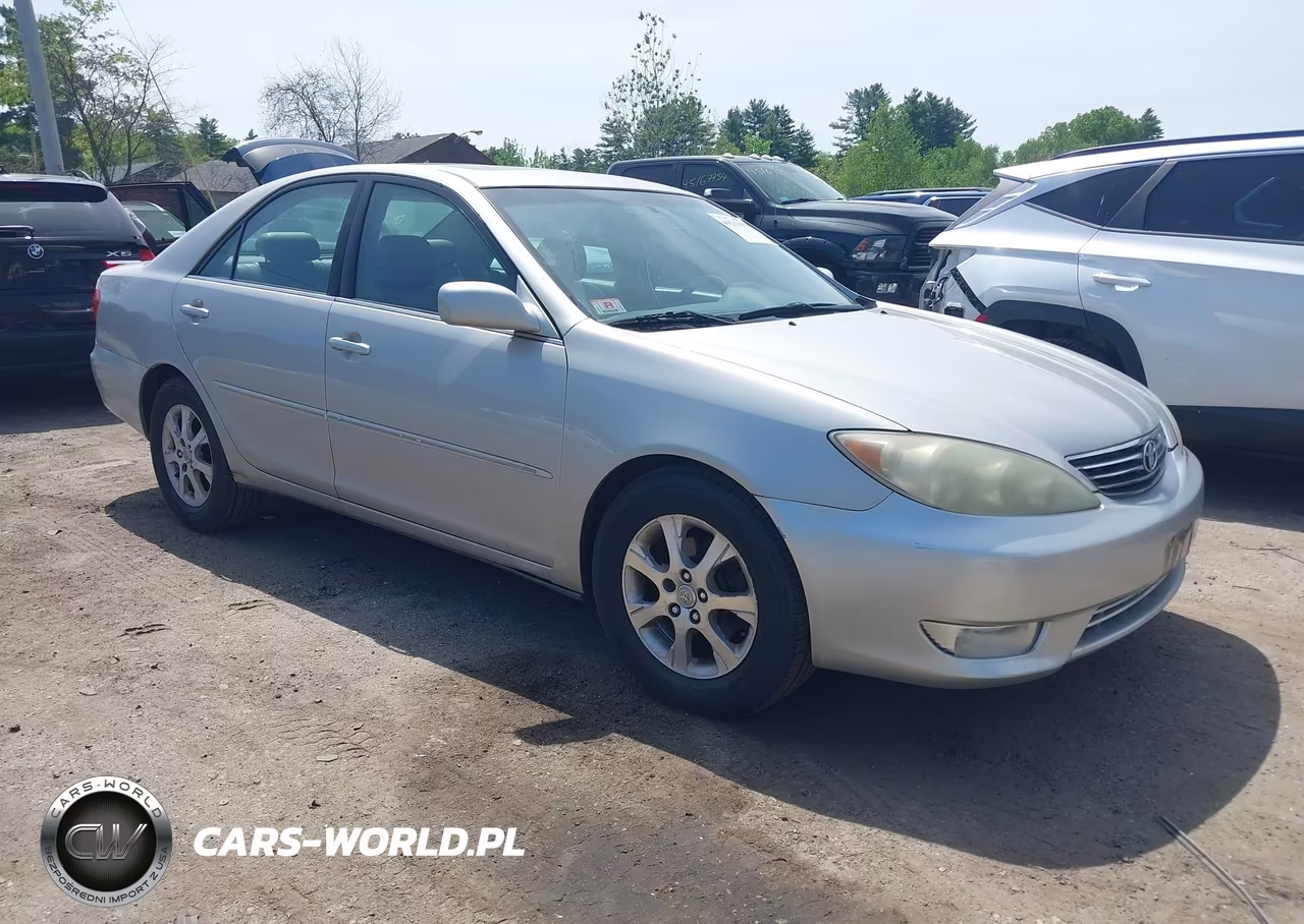2005 Toyota Camry Xle V6 – zdjęcie 1 z 16
