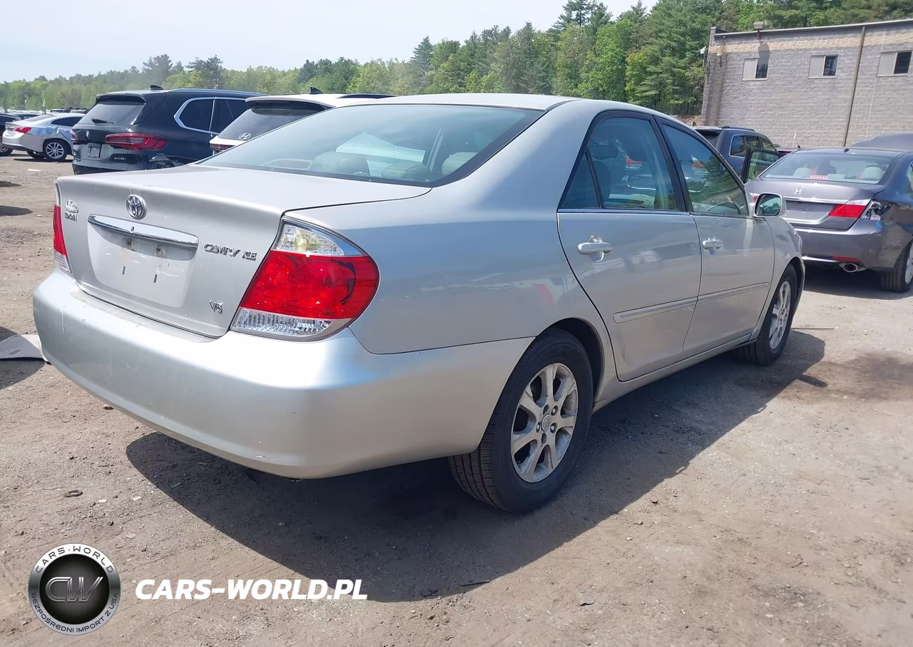 2005 Toyota Camry Xle V6 VIN:4T1BF30K35U084336 - 4