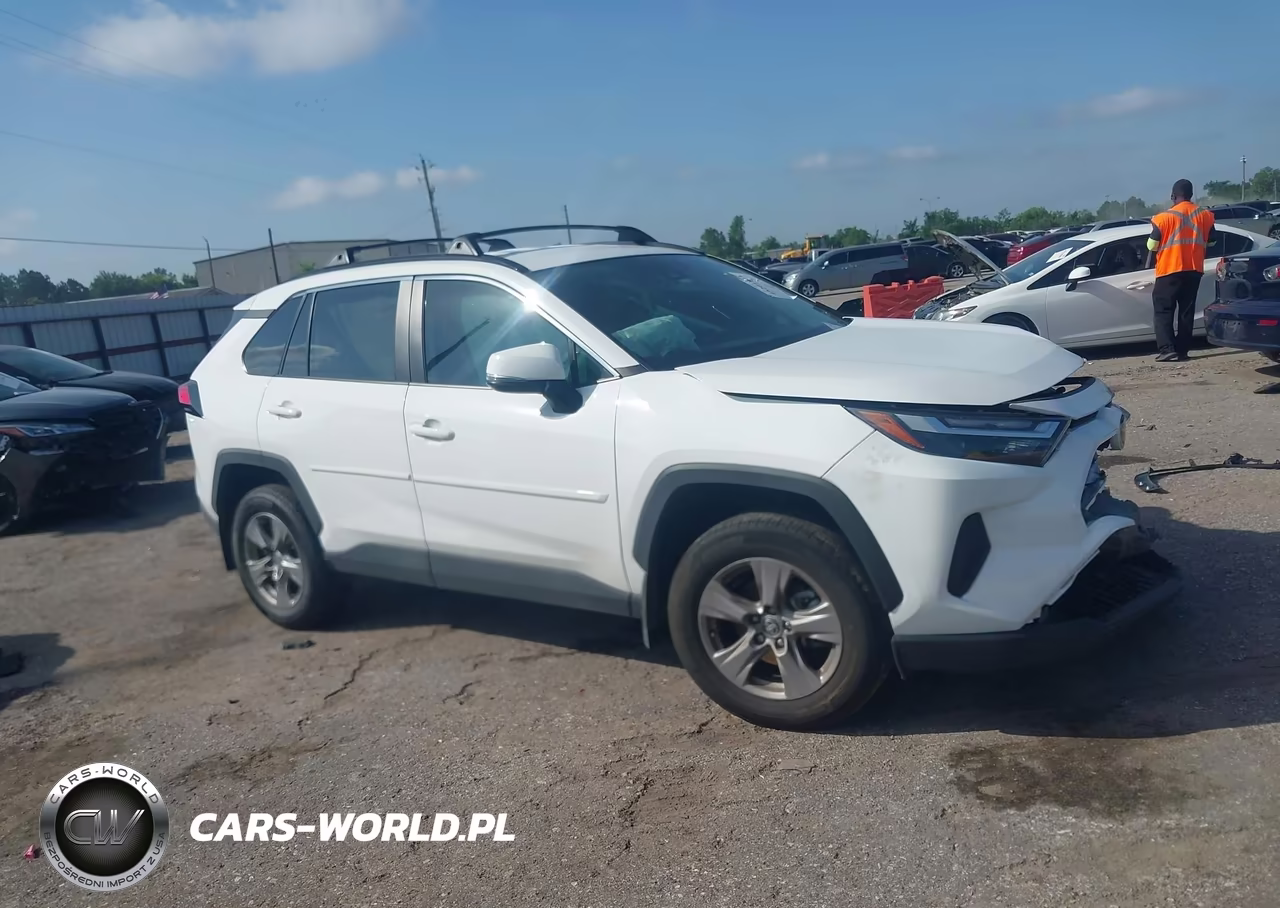 2024 Toyota Rav4 Xle – zdjęcie 1 z 16