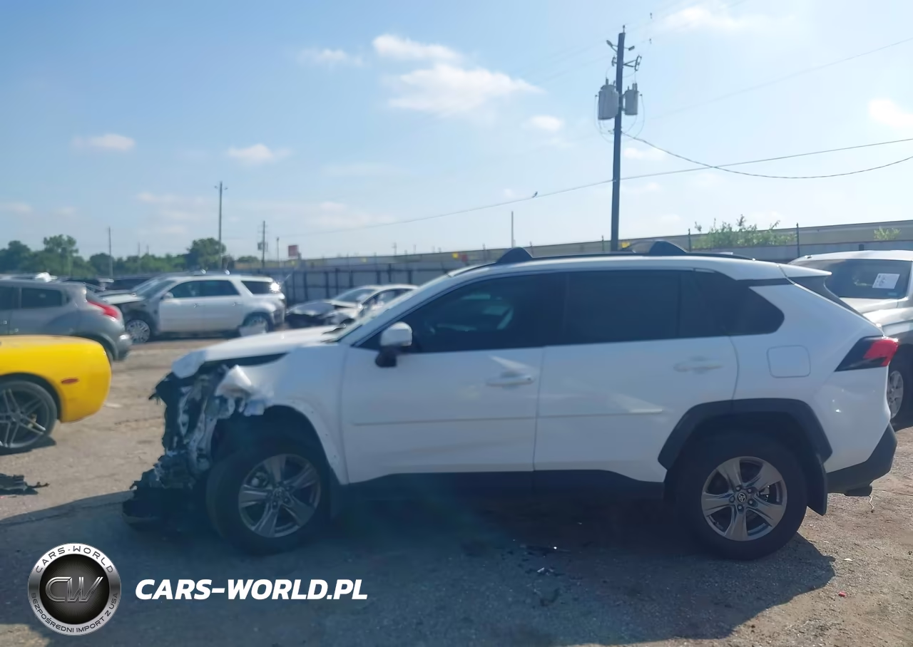 2024 Toyota Rav4 Xle VIN:2T3W1RFV4RW346060 - 14