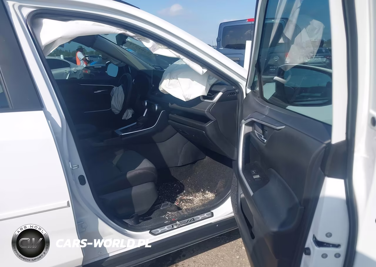 2024 Toyota Rav4 Xle VIN:2T3W1RFV4RW346060 - 5
