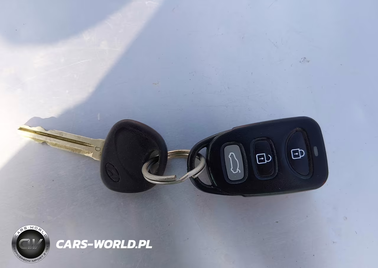 2008 Hyundai Elantra Gls-Se VIN:KMHDU46D58U342387 - 11