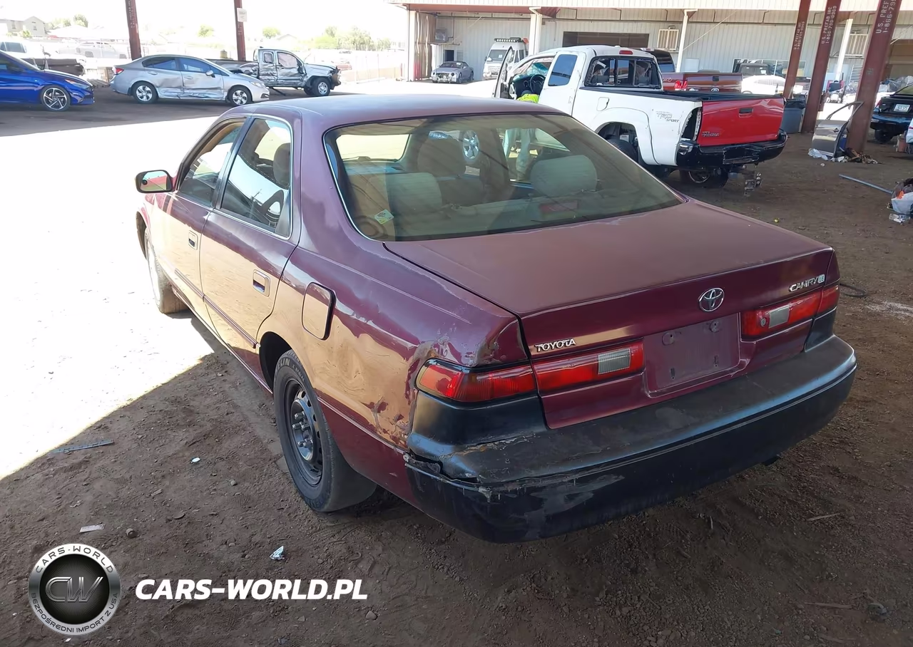 1997 Toyota Camry Le VIN:4T1BG22K8VU082599 - 3