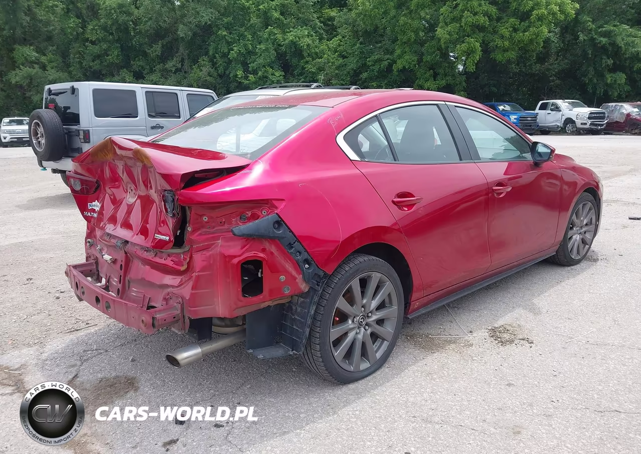 2019 Mazda Mazda3 Select Package VIN:JM1BPACL0K1111080 - 4