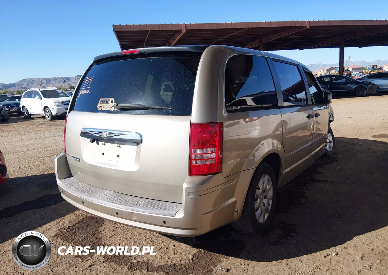 2008 Chrysler Town & Country Lx VIN:2A8HR44H48R625690 - 4