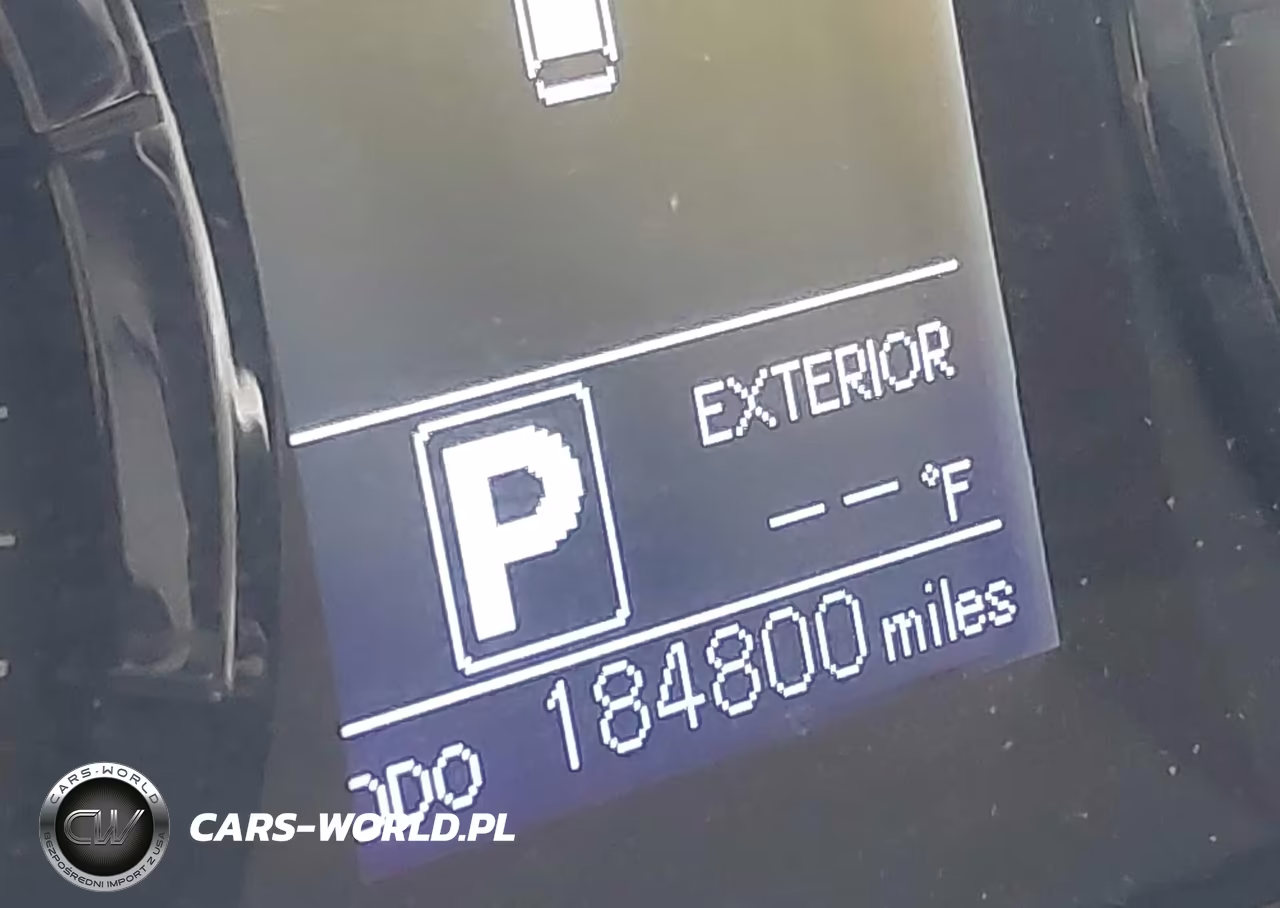 2015 Toyota Sienna Le 8 Passenger VIN:5TDKK3DC9FS577625 - 14