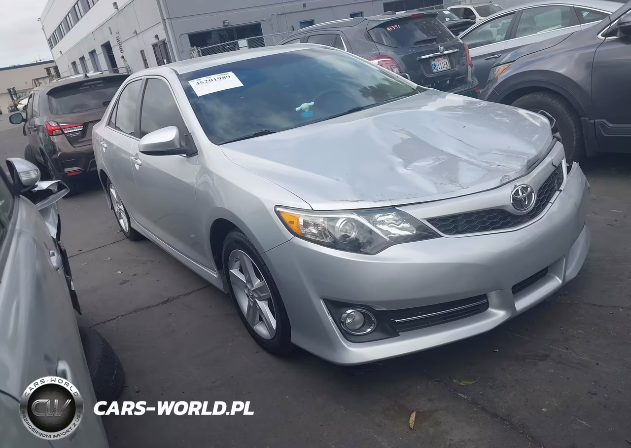 2014 Toyota Camry Se – zdjęcie 1 z 19