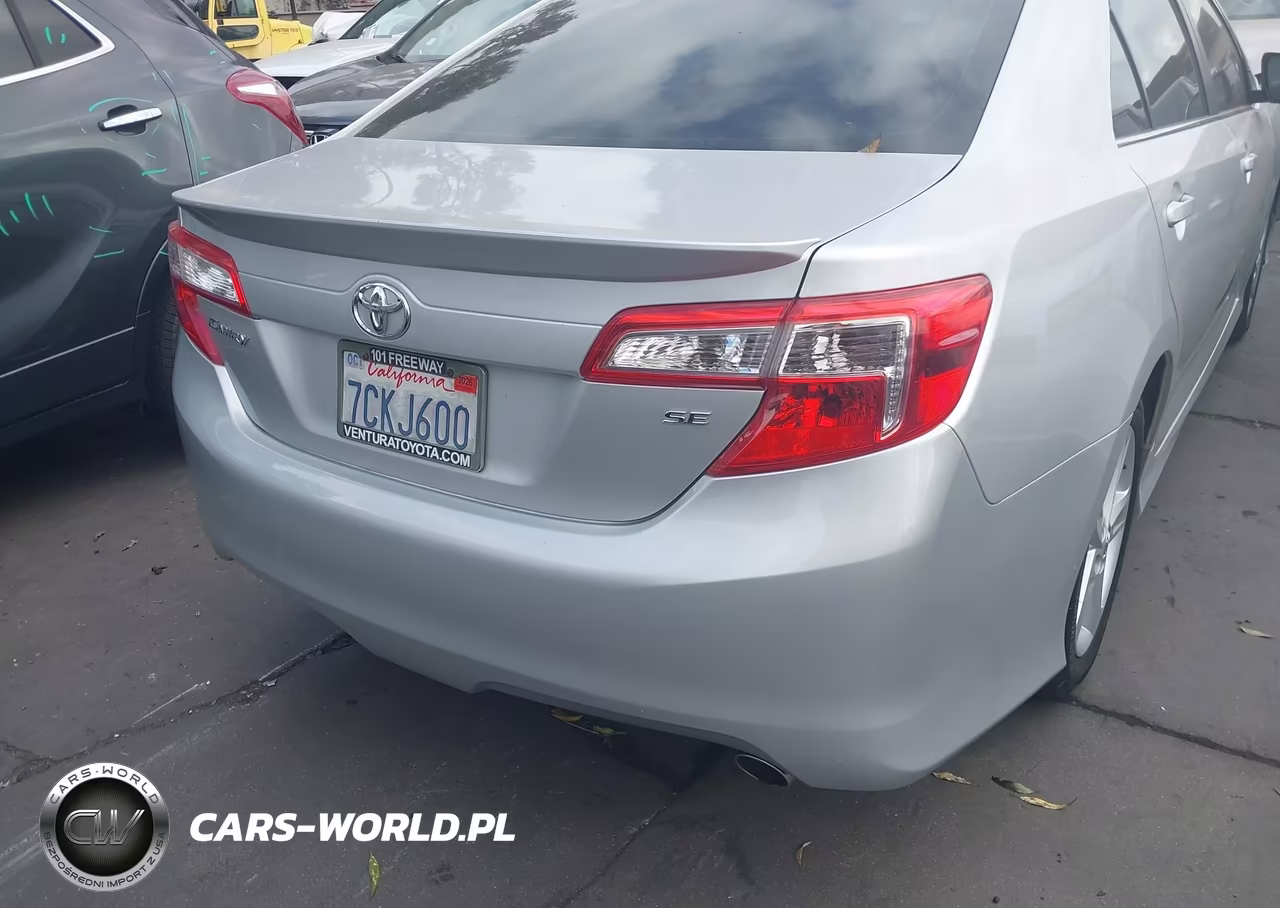 2014 Toyota Camry Se VIN:4T1BF1FK3EU326487 - 16