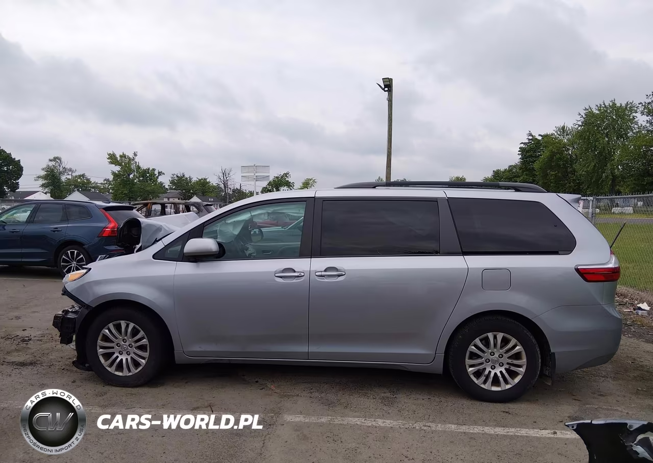 2017 Toyota Sienna Xle 8 Passenger VIN:5TDYZ3DC5HS782982 - 14