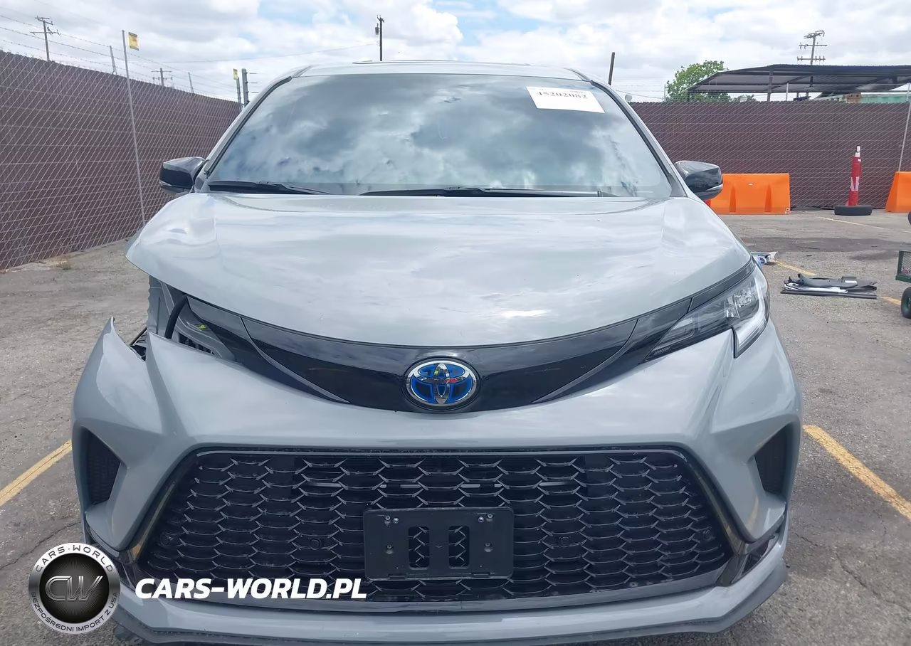 2025 Toyota Sienna Xse VIN:5TDCSKFC3SS167828 - 13