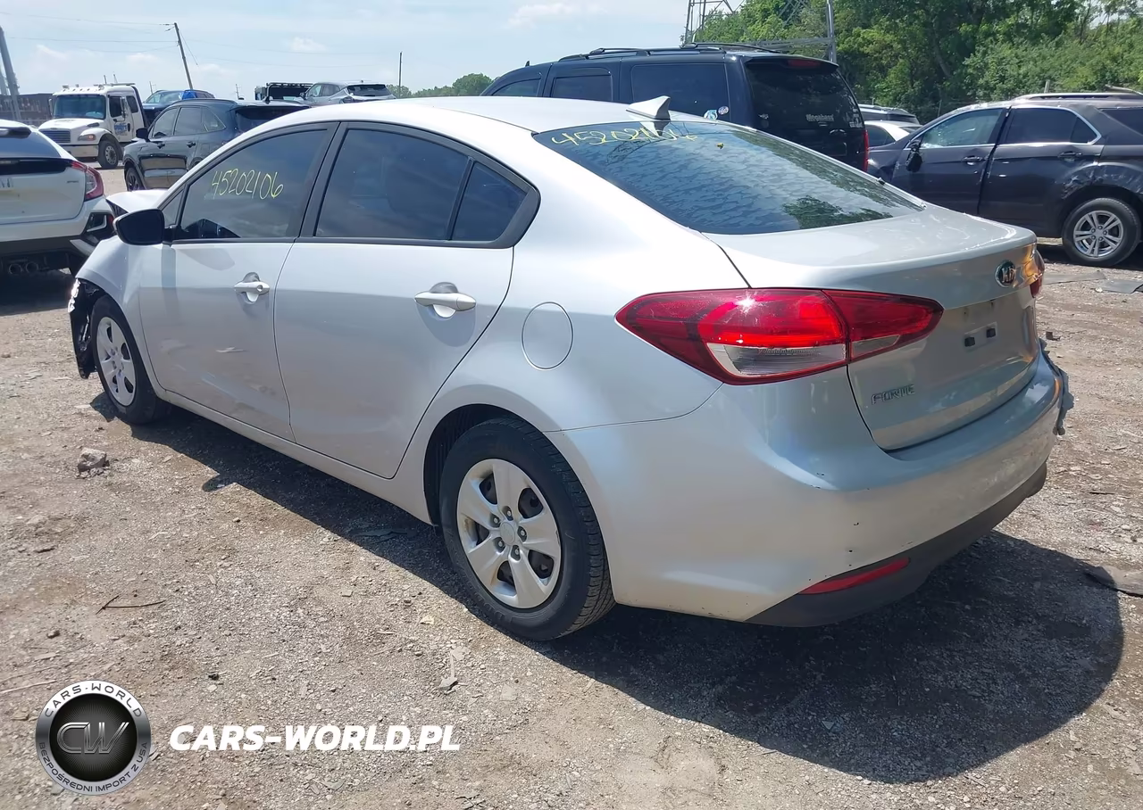 2018 Kia Forte Lx VIN:3KPFL4A72JE180692 - 3
