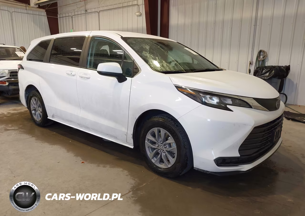 2024 Toyota Sienna Le – zdjęcie 1 z 16
