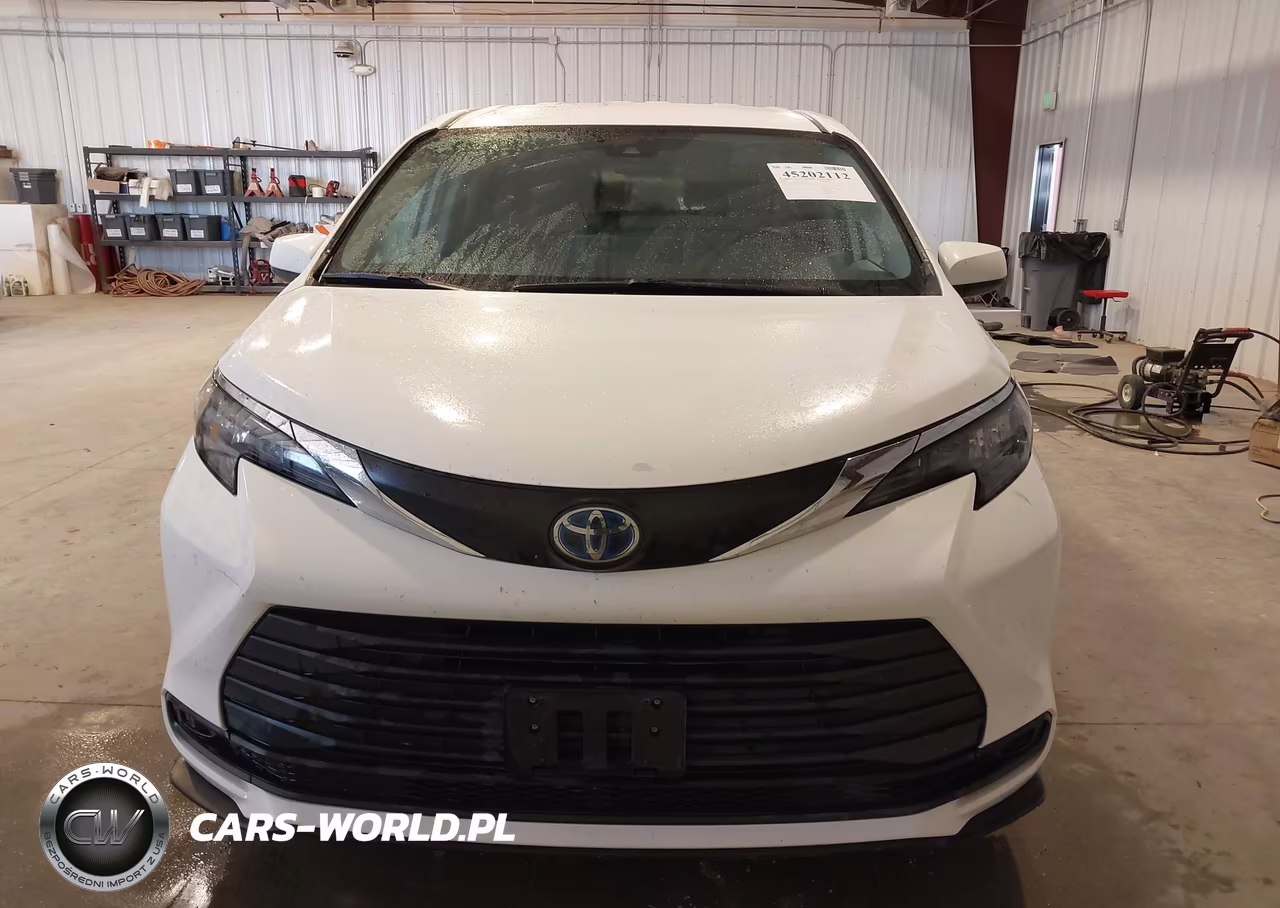 2024 Toyota Sienna Le VIN:5TDKRKEC7RS196977 - 12