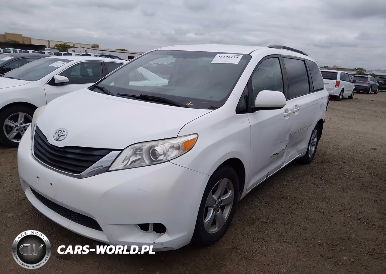 2016 Toyota Sienna Le 8 Passenger VIN:5TDKK3DC0GS719152 - 2