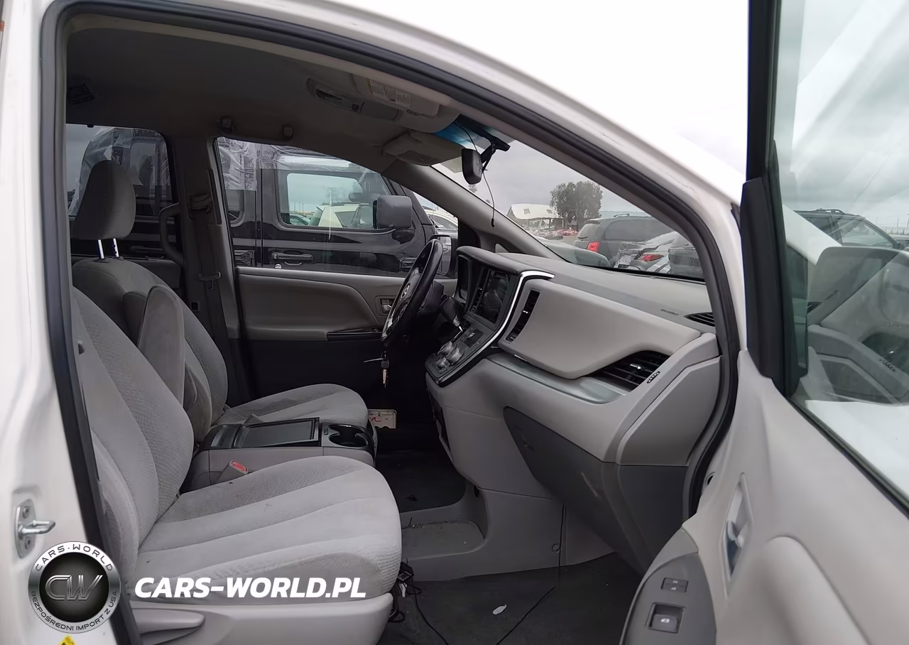 2016 Toyota Sienna Le 8 Passenger VIN:5TDKK3DC0GS719152 - 5