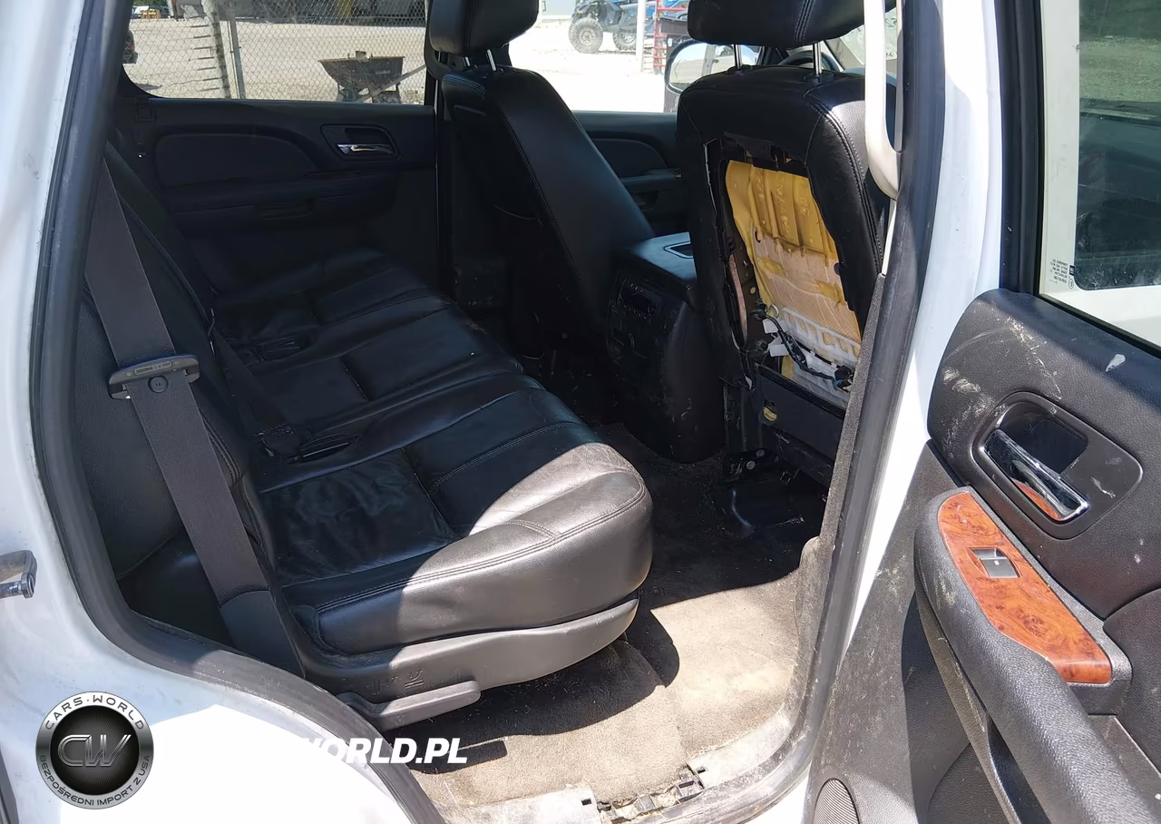 2014 Chevrolet Tahoe Lt VIN:1GNSKBE09ER105251 - 8