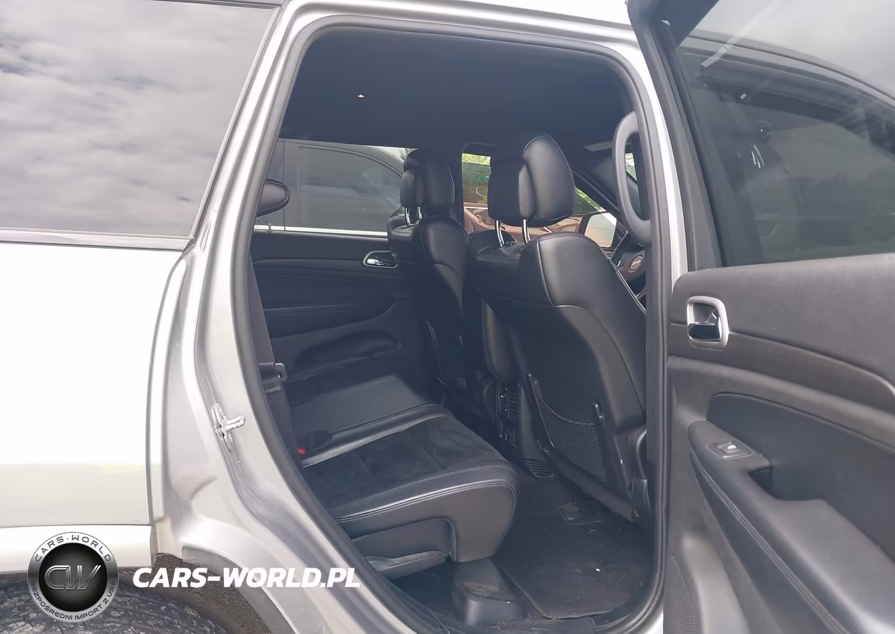 2018 Jeep Grand Cherokee Altitude 4X2 VIN:1C4RJEAG4JC253013 - 8