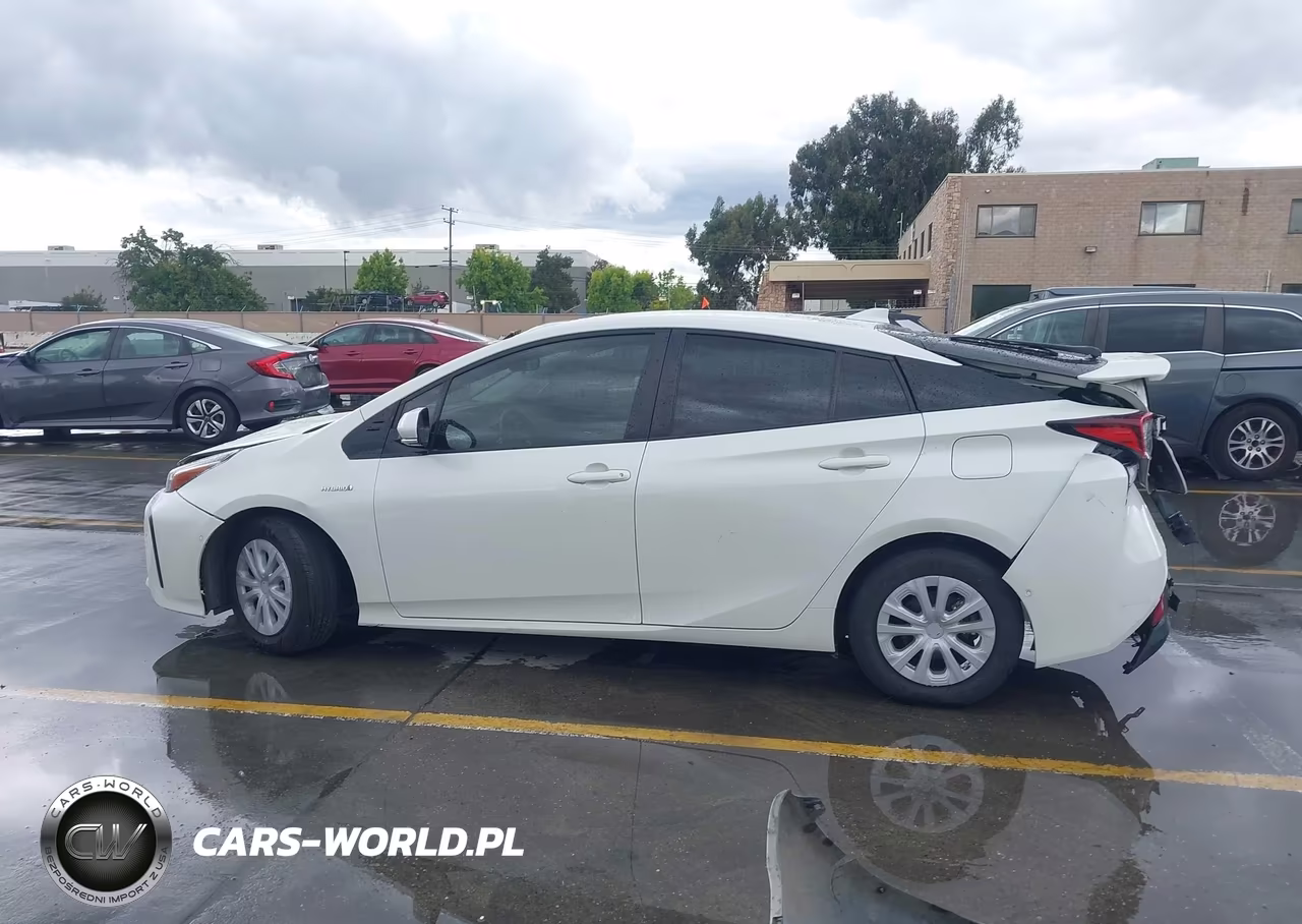 2019 Toyota Prius Le VIN:JTDKARFU7K3101817 - 15