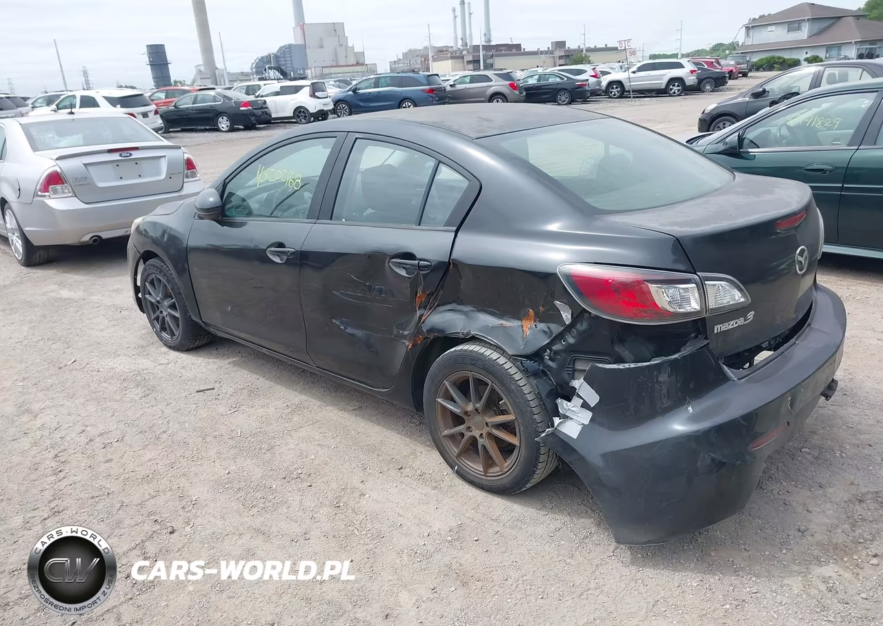 2012 Mazda Mazda3 I Sport VIN:JM1BL1UG8C1588418 - 3