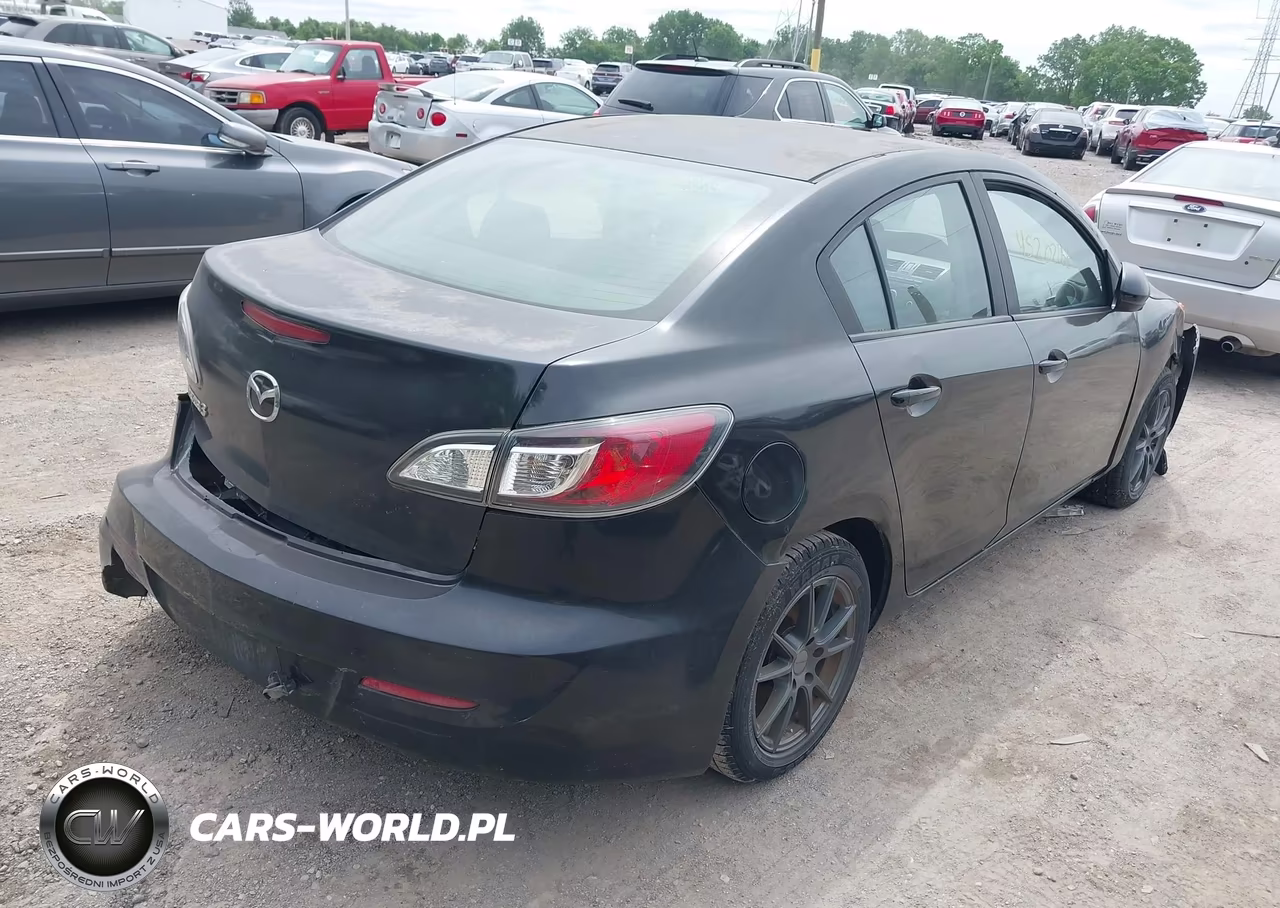 2012 Mazda Mazda3 I Sport VIN:JM1BL1UG8C1588418 - 4