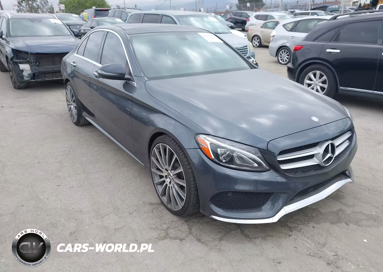 2016 Mercedes-Benz C 300 Sport 4Matic – zdjęcie 1 z 17