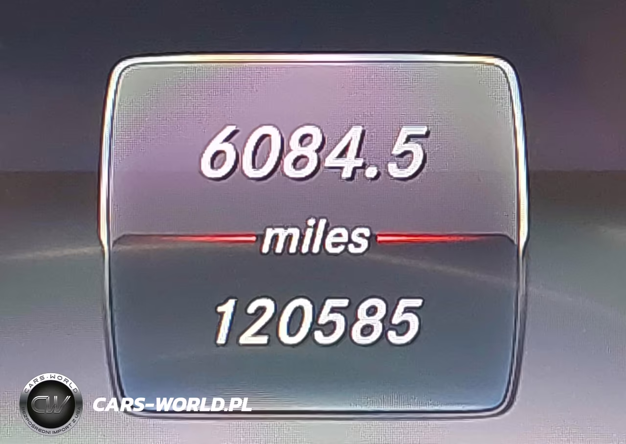 2016 Mercedes-Benz C 300 Sport 4Matic VIN:55SWF4KBXGU111549 - 16