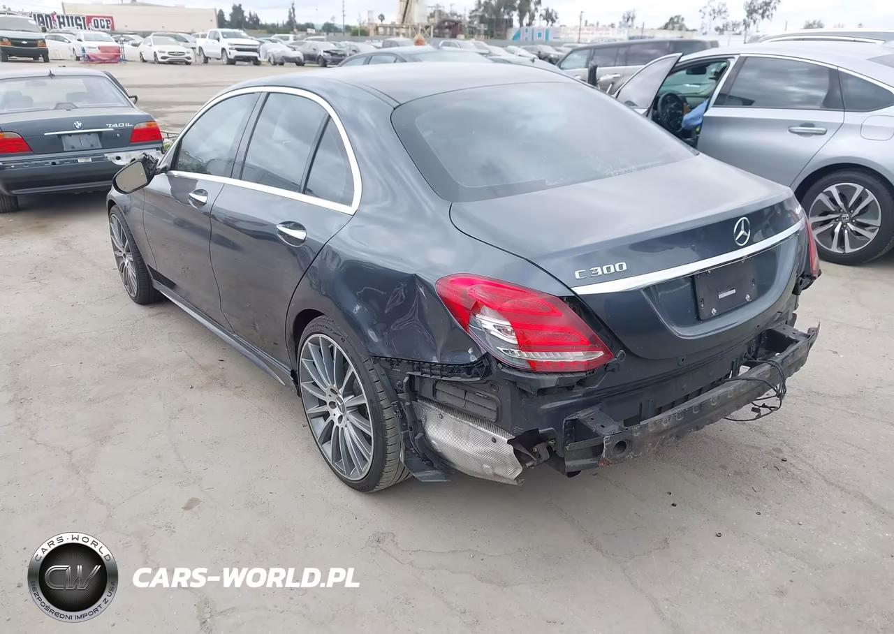 2016 Mercedes-Benz C 300 Sport 4Matic VIN:55SWF4KBXGU111549 - 3