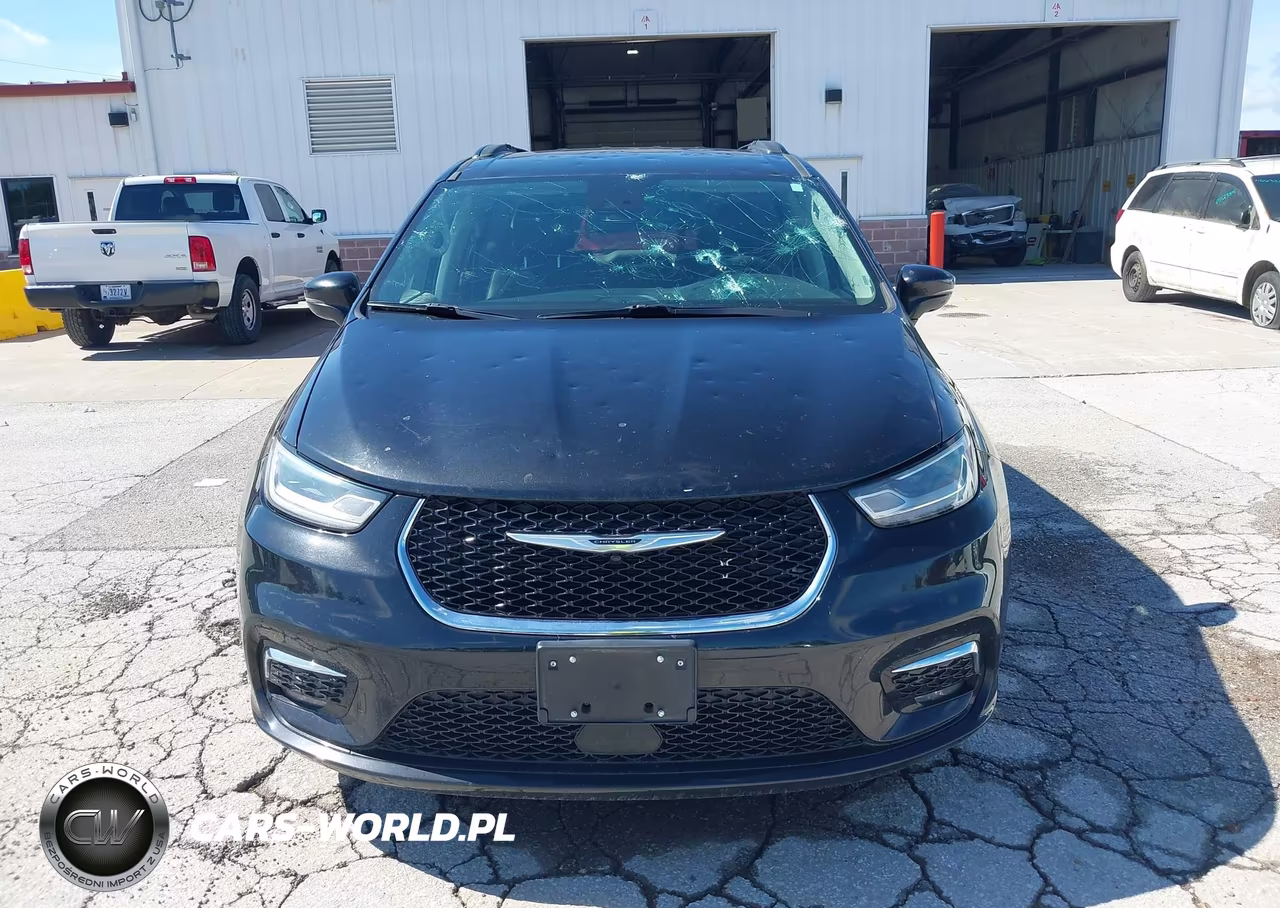 2022 Chrysler Pacifica Touring L VIN:2C4RC1BG4NR188310 - 12