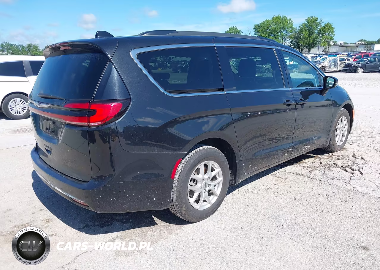 2022 Chrysler Pacifica Touring L VIN:2C4RC1BG4NR188310 - 4