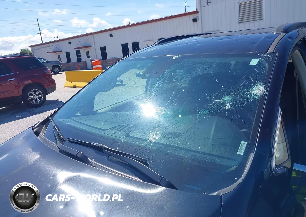 2022 Chrysler Pacifica Touring L VIN:2C4RC1BG4NR188310 - 6