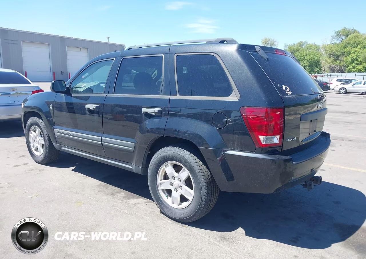 2005 Jeep Grand Cherokee Laredo VIN:1J4HR48N45C539737 - 3