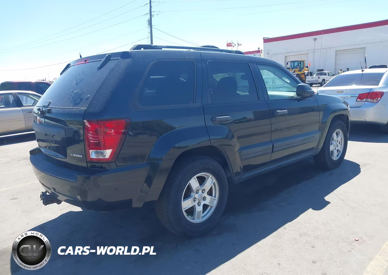 2005 Jeep Grand Cherokee Laredo VIN:1J4HR48N45C539737 - 4