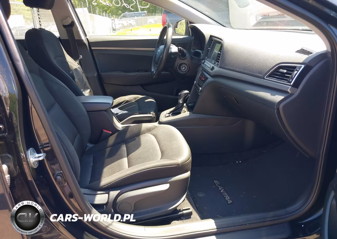 2018 Hyundai Elantra Se VIN:5NPD74LFXJH371868 - 5