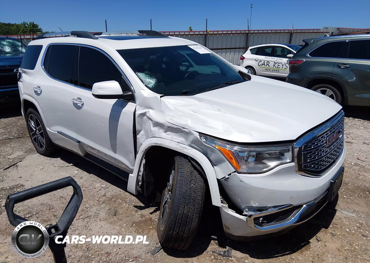2017 GMC Acadia Denali – zdjęcie 1 z 16