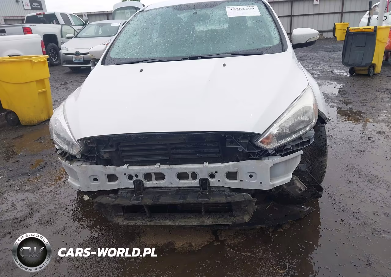 2015 Ford Focus Se VIN:1FADP3F22FL221894 - 6