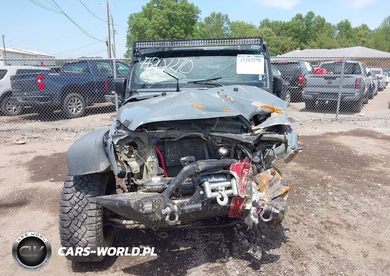 2015 Jeep Wrangler Unlimited Sport VIN:1C4BJWDG2FL642730 - 13