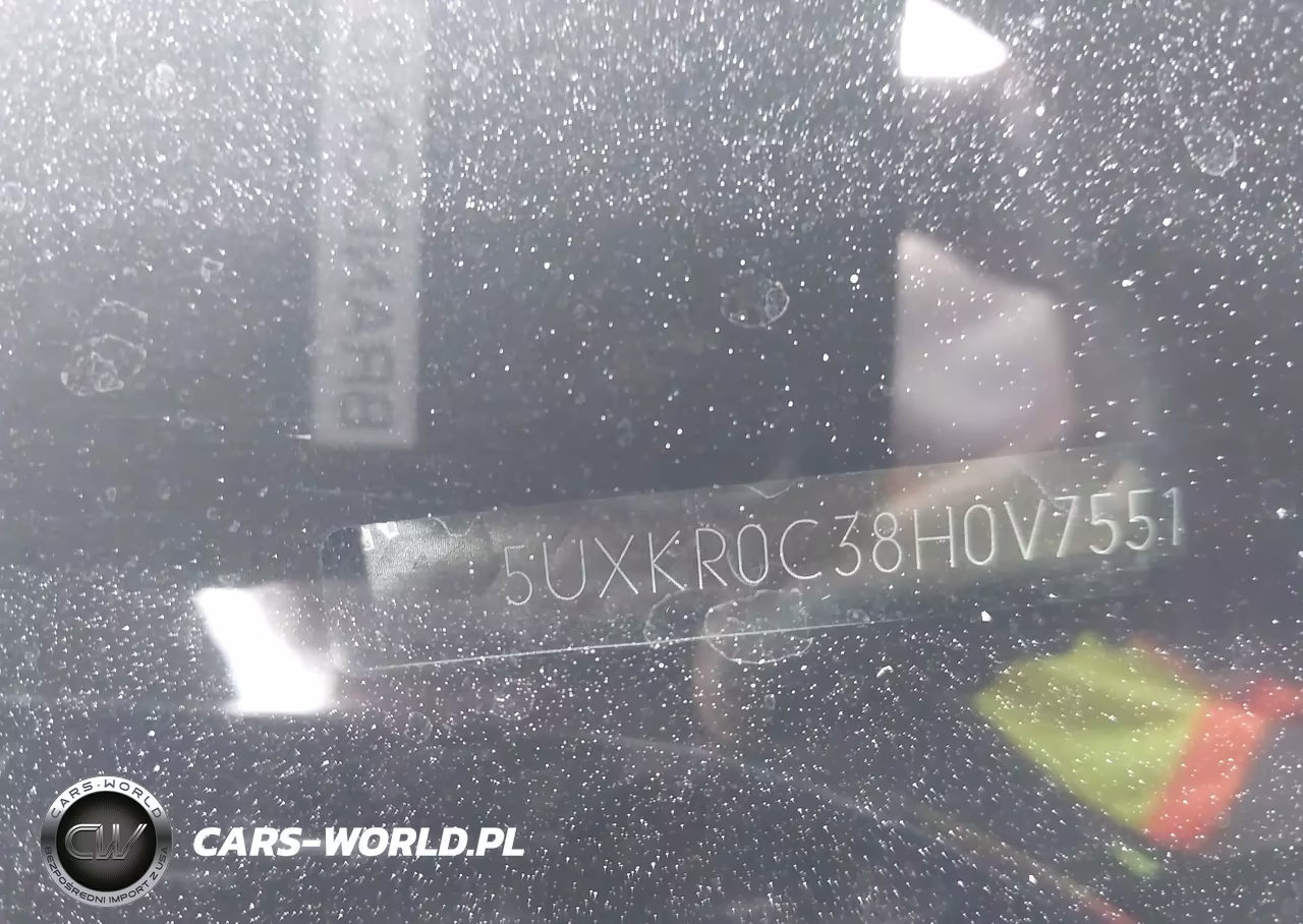 2017 BMW X5 xDrive35I VIN:5UXKR0C38H0V75512 - 17