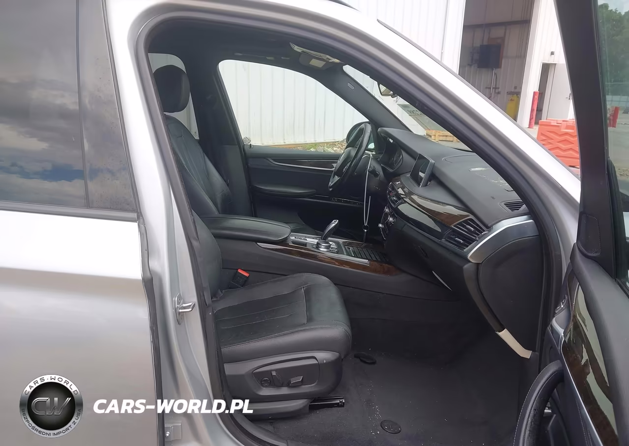 2017 BMW X5 xDrive35I VIN:5UXKR0C38H0V75512 - 5