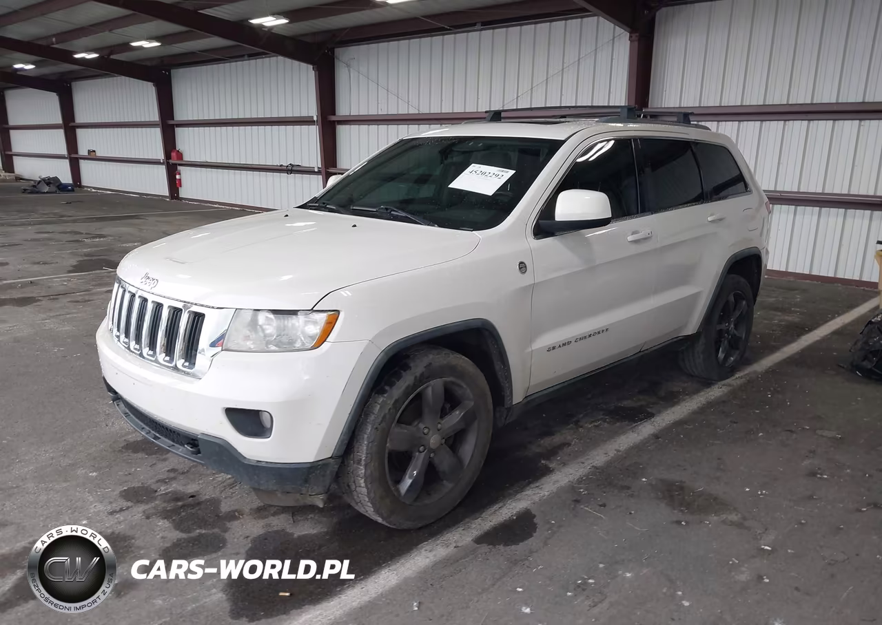 2011 Jeep Grand Cherokee Laredo VIN:1J4RR4GGXBC670013 - 2