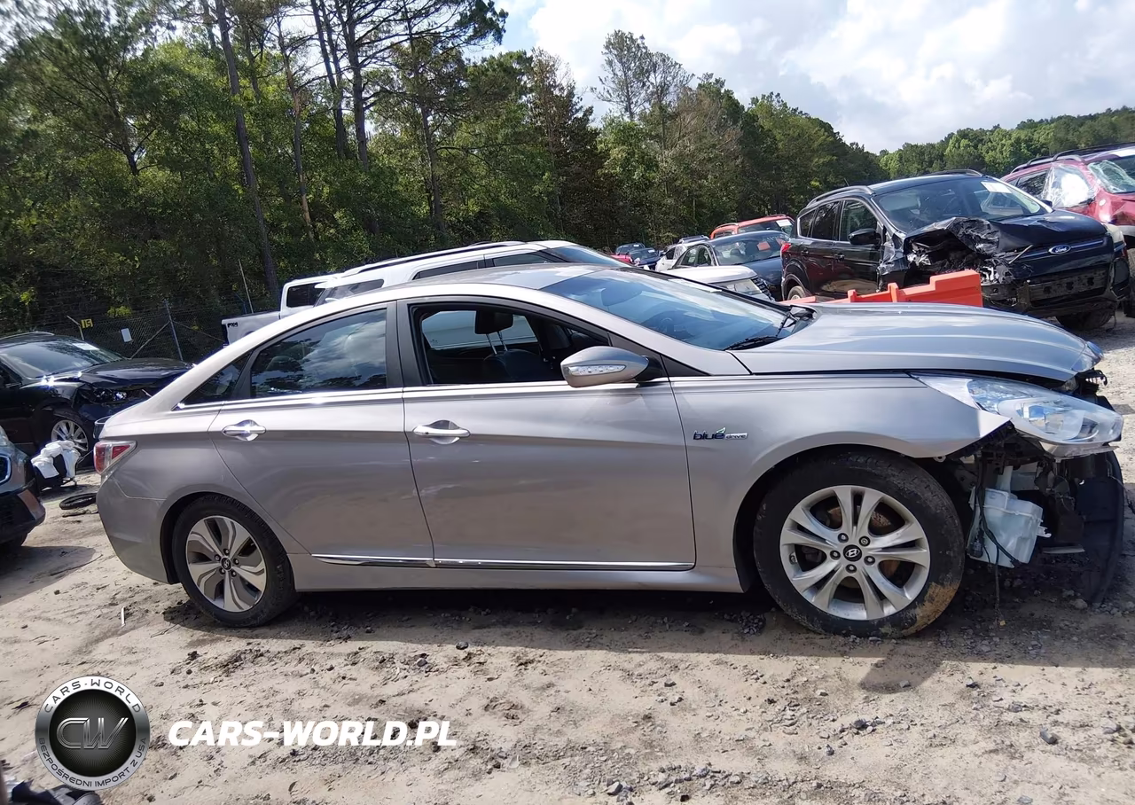 2013 Hyundai Sonata Hybrid Limited VIN:KMHEC4A45DA084124 - 14