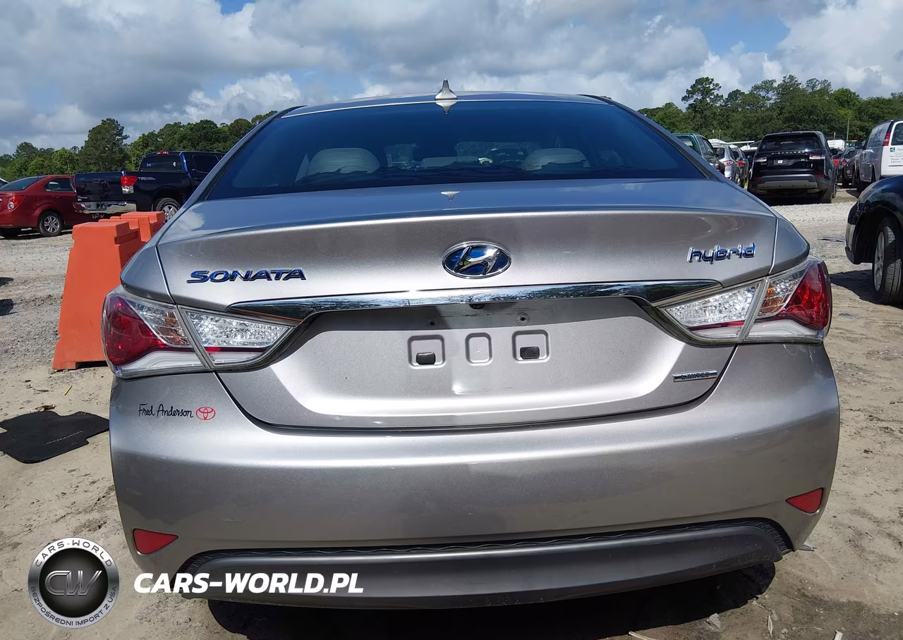 2013 Hyundai Sonata Hybrid Limited VIN:KMHEC4A45DA084124 - 17