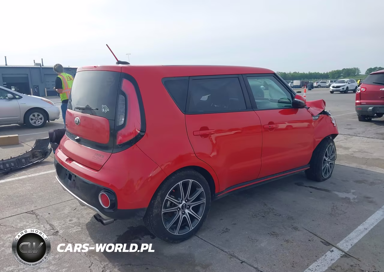 2018 Kia Soul ! VIN:KNDJX3AA8J7553450 - 4