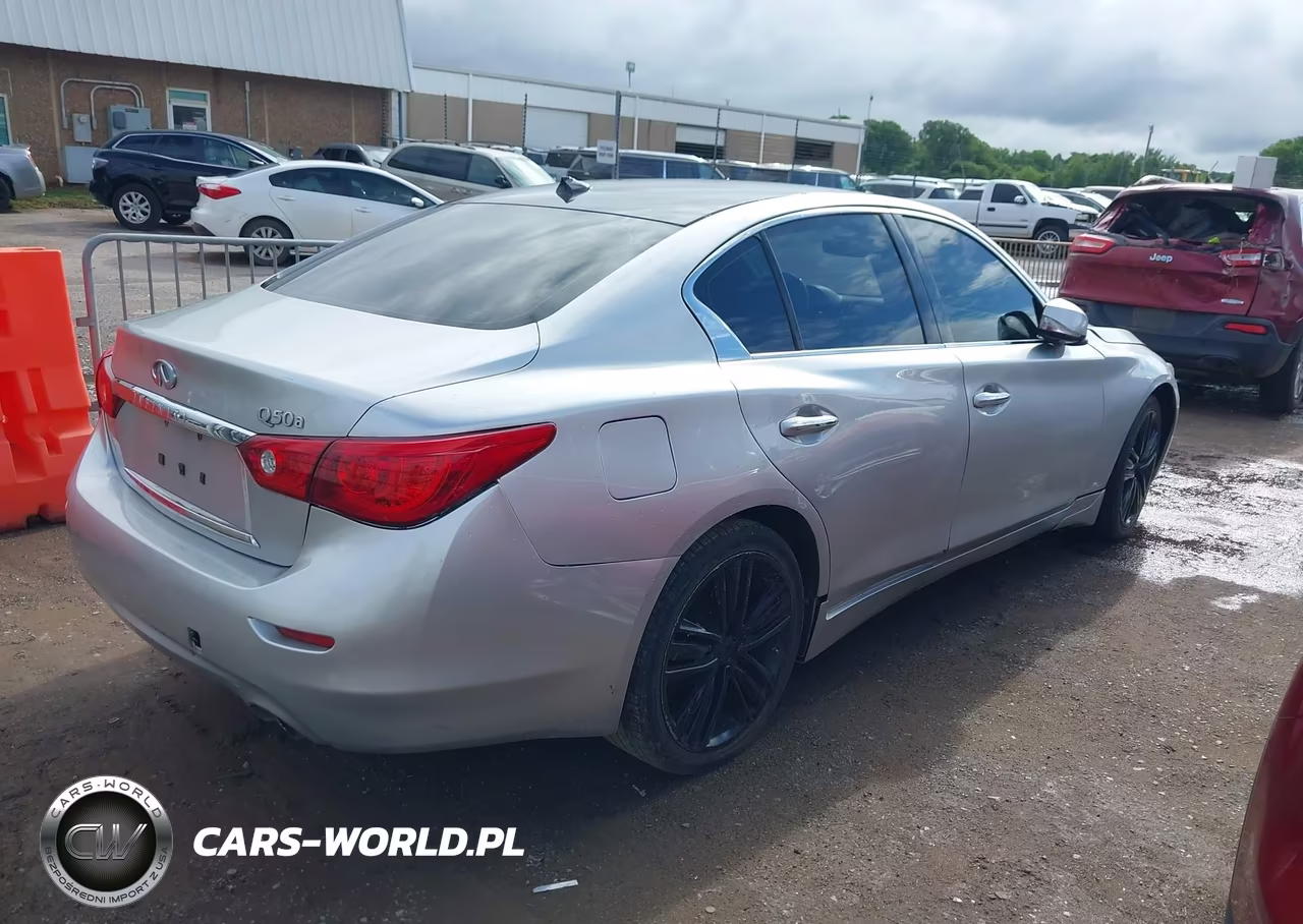 2015 Infiniti Q50 VIN:JN1BV7AP8FM358918 - 4
