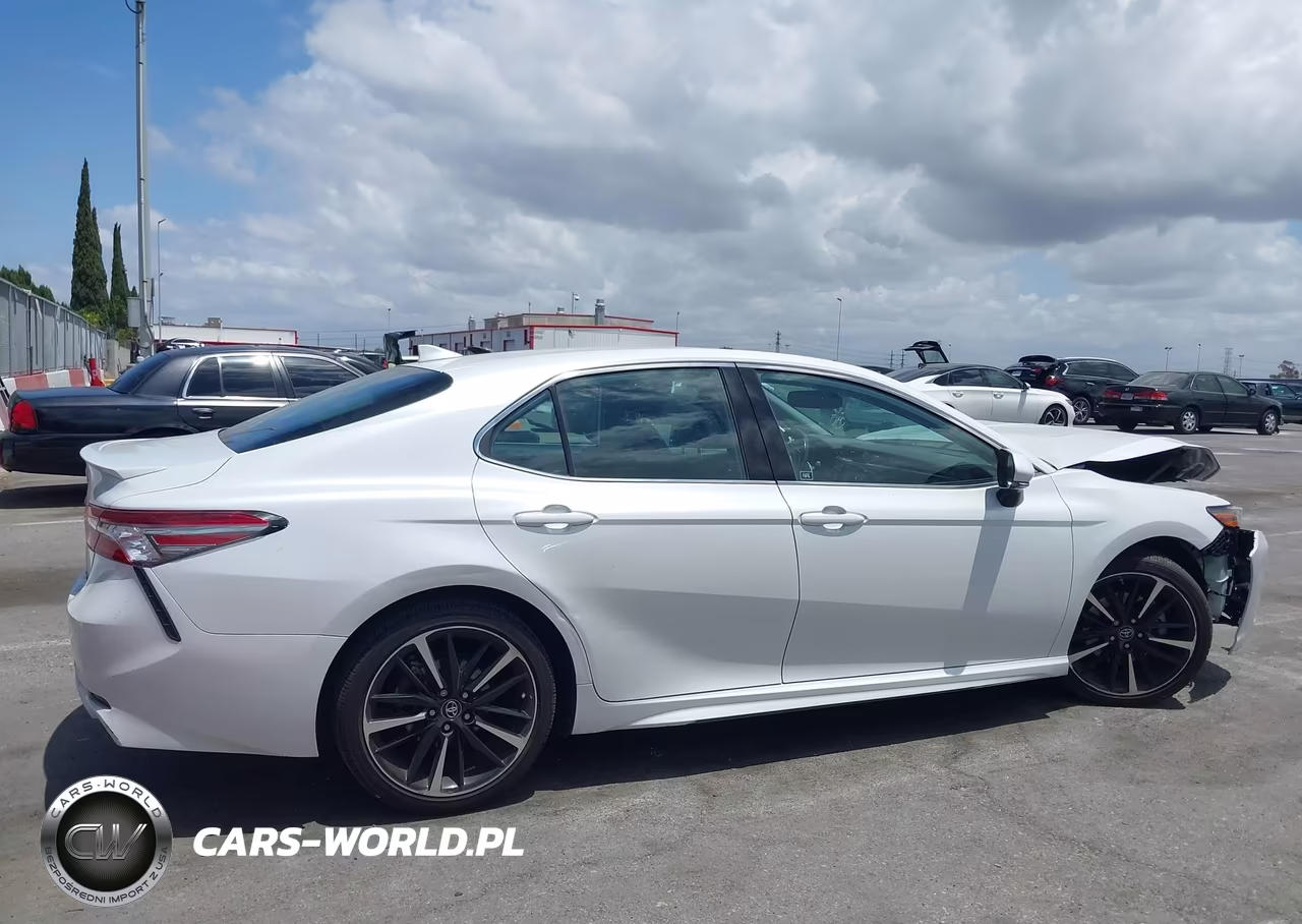 2019 Toyota Camry Xse VIN:4T1B61HK2KU715260 - 13
