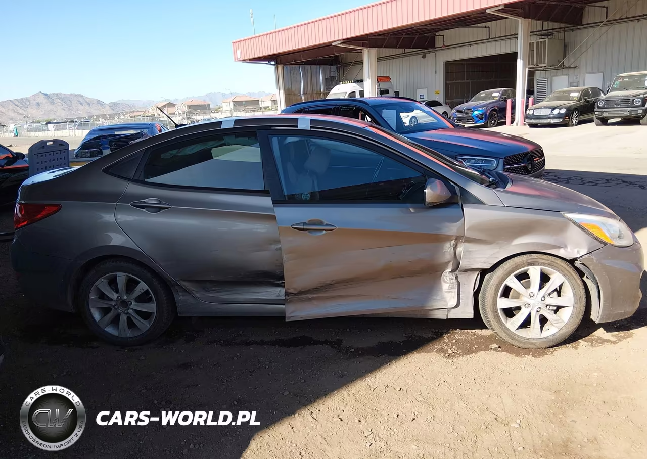 2014 Hyundai Accent Gls VIN:KMHCU4AE4EU765601 - 13
