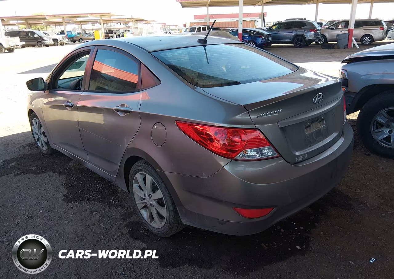2014 Hyundai Accent Gls VIN:KMHCU4AE4EU765601 - 3