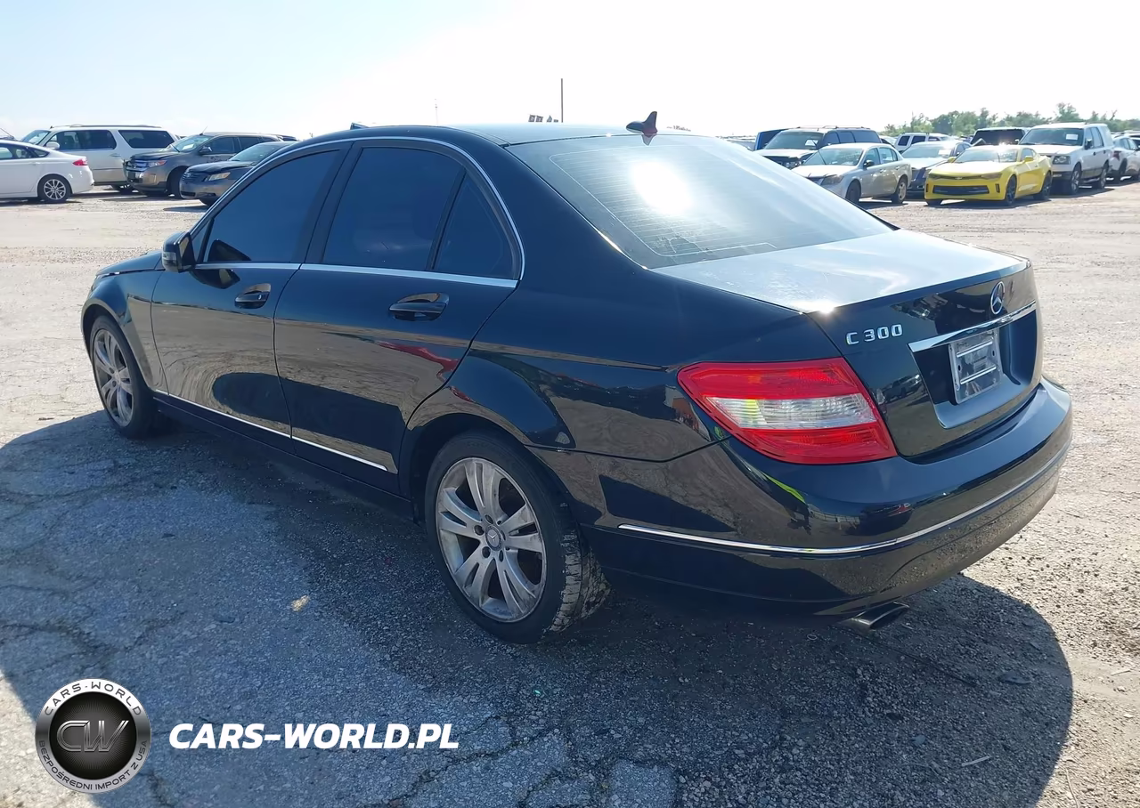 2011 Mercedes-Benz C 300 Luxury-Sport VIN:WDDGF5EB1BR158498 - 3