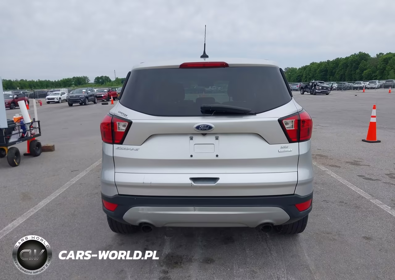 2019 Ford Escape Se VIN:1FMCU0GD0KUC23611 - 16